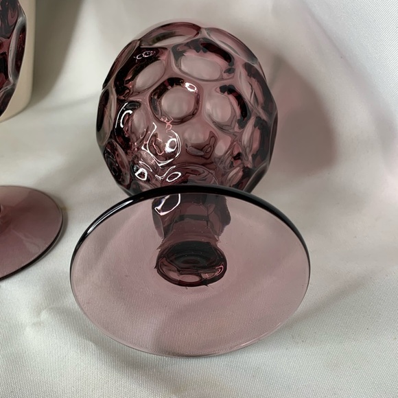 2 RARE MCM Amethyst Imperial Glass honeycomb thumbprint water/wine goblets - Picture 7 of 8